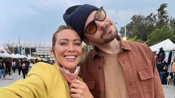 Hilary Duff llega a México para asistir al concierto de The Killers