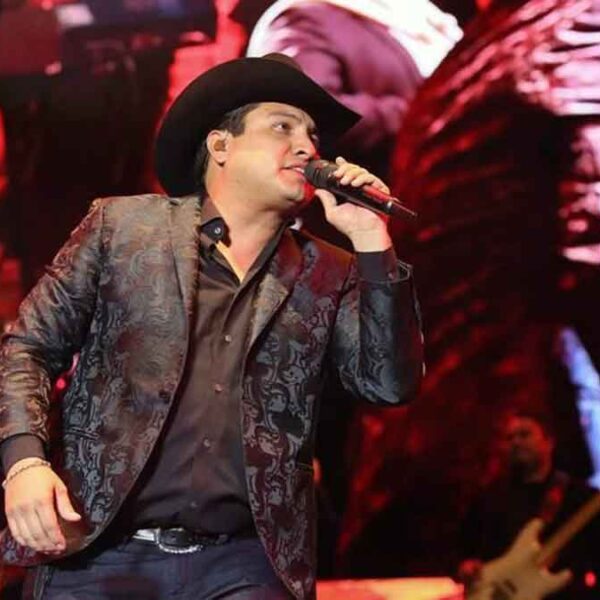 Julión Álvarez fue borrado de la lista negra de la OFAC