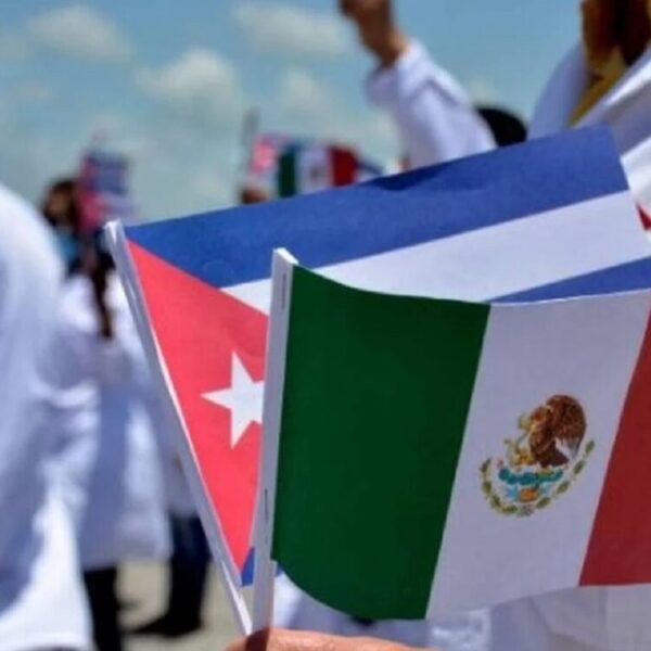 “Contratación de médicos cubanos no es nuevo; reclaman y no proponen”
