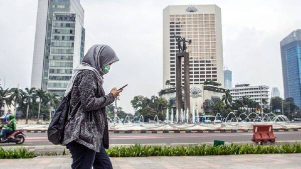 Fenómeno mundial, crecen remesas de migrantes hacia países del sur