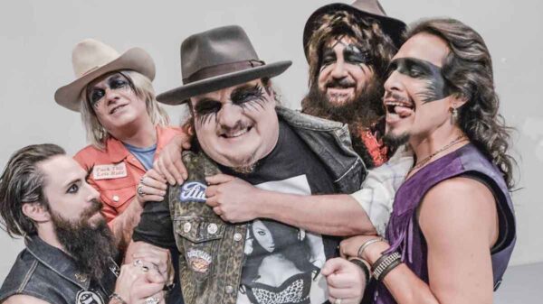 Moderatto recupera su equipo de sonido e instrumentos