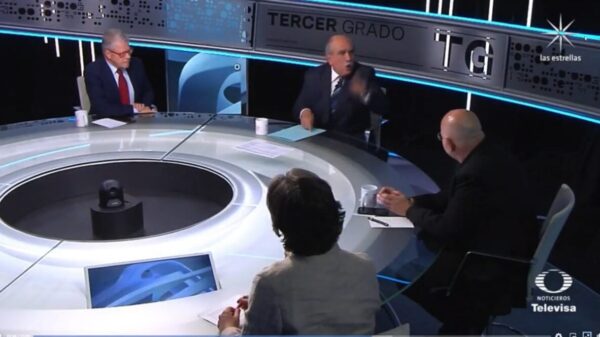 Pablo Gómez da catedra en materia electoral a “expertos” de Tercer Grado