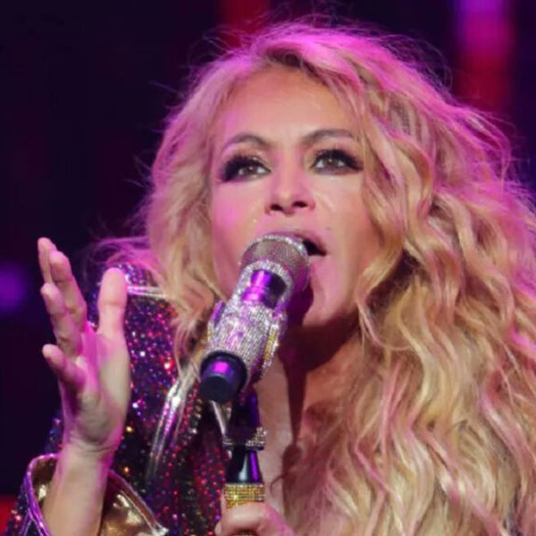 Paulina Rubio detiene concierto para acusar a guardia de seguridad de acoso