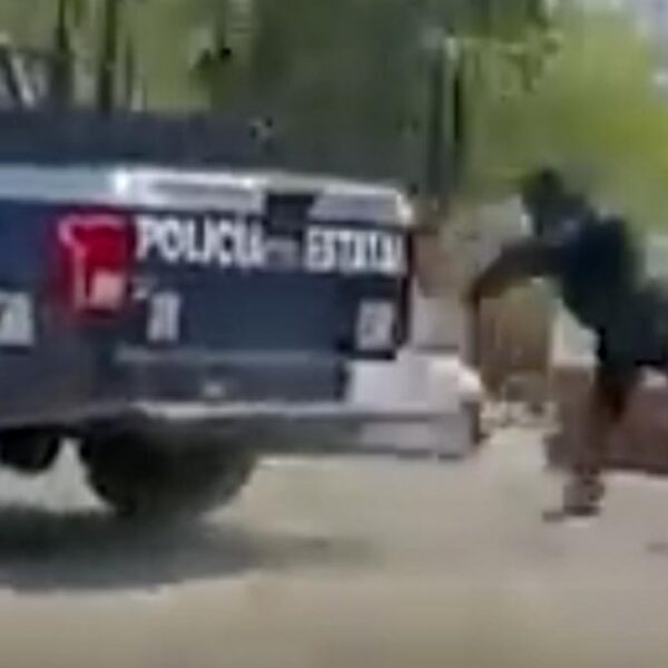 Traslado de reo en Oaxaca deja a un policía lesionado