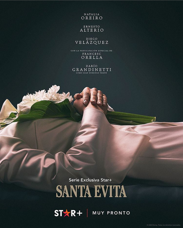 Revelan avance de la serie "Santa Evita", producido por Salma Hayek