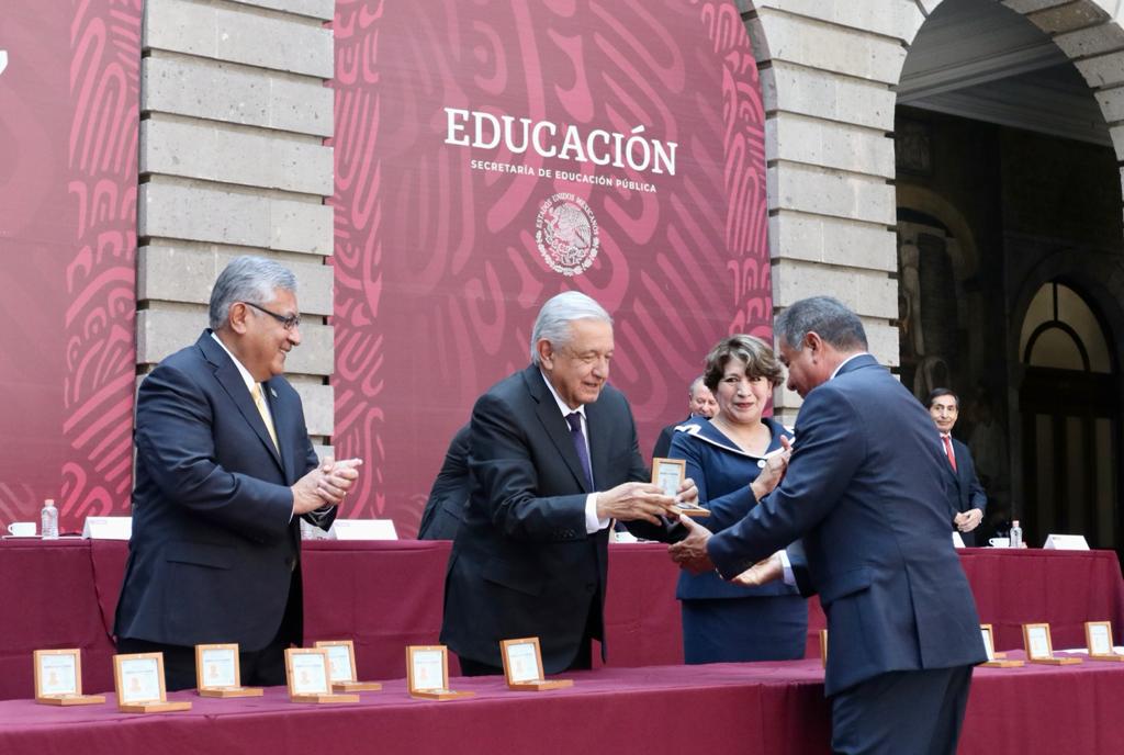La educación buscan priorizar el humanismo: AMLO; “no queremos creadores de bombas atómicas, sino de fraternidad”, afirmó el presidente.