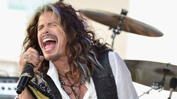 Steven Tyler cancela concierto de Aerosmith para ingresar a rehabilitación