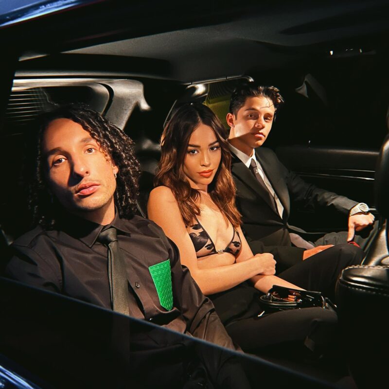 Suegro de Danna Paola se pronuncia ante el romance de Alex Hoyer