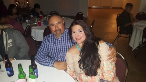 Crece tragedia en Texas, muere de infarto marido de maestra asesinada