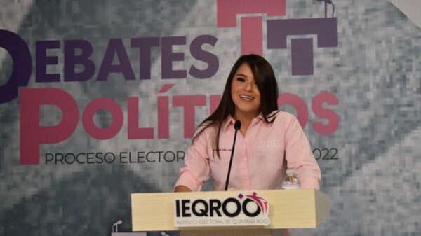 Sorprende y triunfa Odalis Gómez en debate del Distrito 2 de Cancún.
