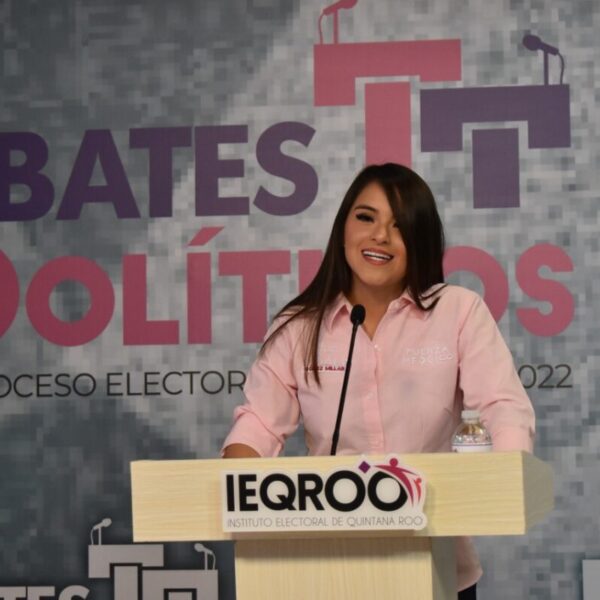 Sorprende y triunfa Odalis Gómez en debate del Distrito 2 de Cancún.