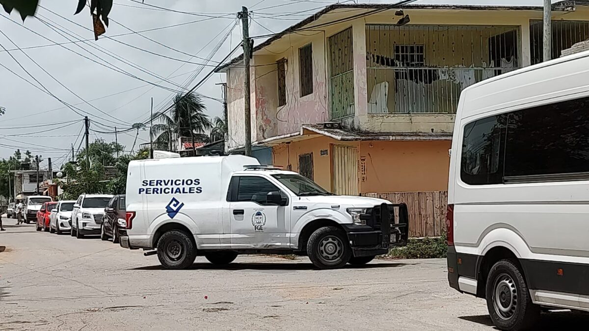 Asesinan a puñaladas a un joven en la delegación Alfredo V. Bonfil (VIDEO); los hechos se registraron al interior de una cuartería.