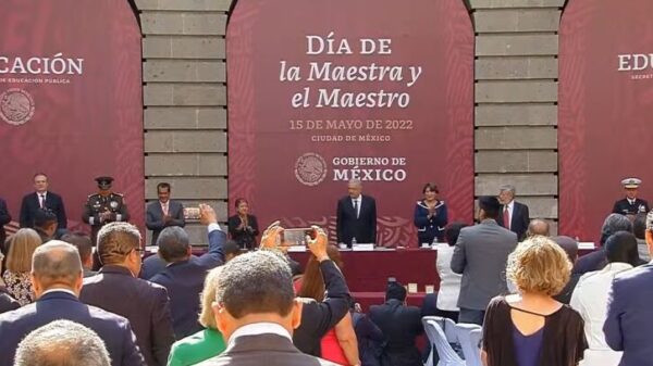 La educación buscan priorizar el humanismo: AMLO.