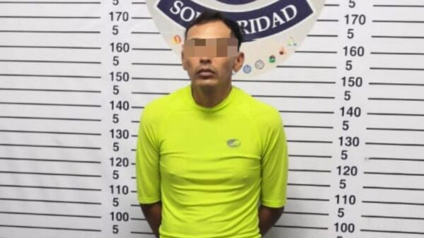 Detienen a narcodistribuidor en la Zona Turística de Playa del Carmen.