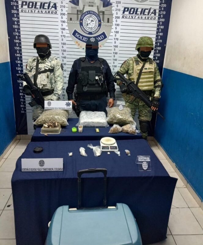 Asegura la Policía nevera con narcóticos en la colonia Colosio; oficiales que realizaban su patrullaje por la Calle 74 fueron alertados por un ciudadano.