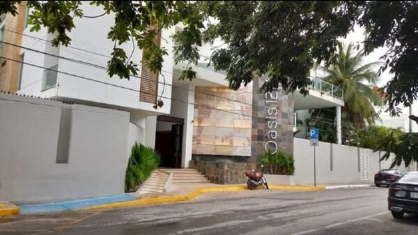 Asesinan a pareja de extranjeros en un hotel de Playa del Carmen.