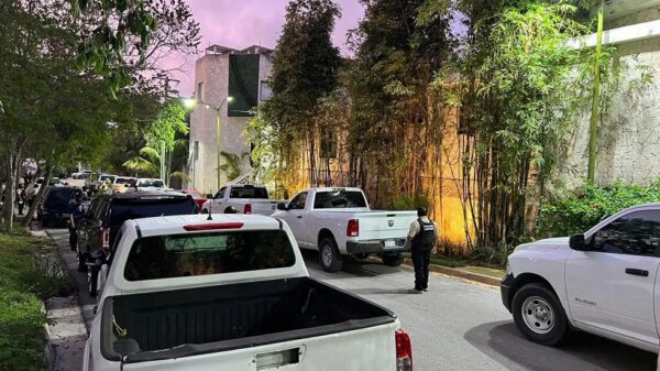 Inspeccionan residencia de ‘Alito’ Moreno en Campeche.