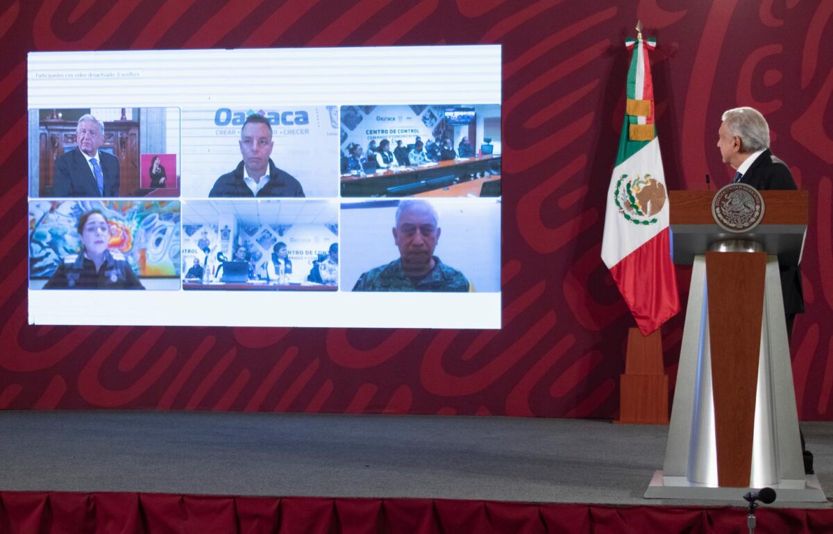 Conferencia matutina entre autoridades de Oaaca y el Presidente López Obrador.