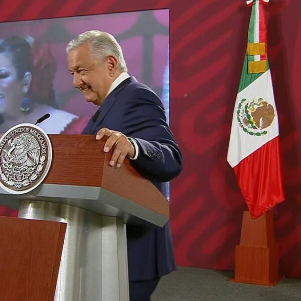 Celebra AMLO triunfo de Petro con ‘La Diosa de la Cumbia, Margarita’