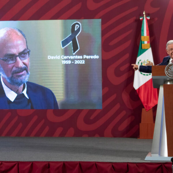 Lamenta AMLO el fallecimiento de David Cervantes, subjefe de Sedatu