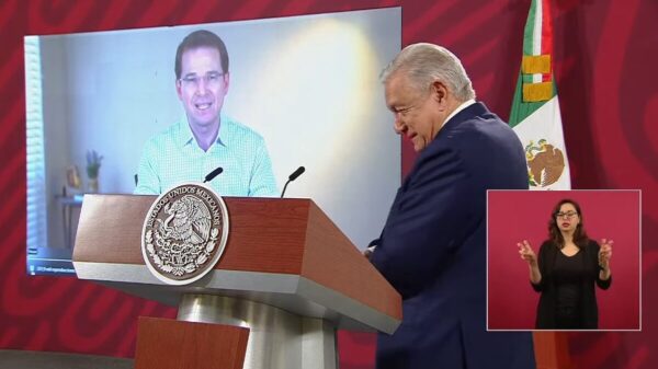 Anaya se lanza con todo: “urge vender todo el petróleo”, AMLO se burla