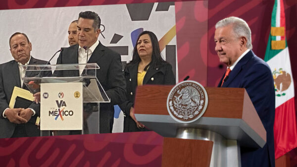 “Legisladores que impulsan ‘moratoria’ contra reformas, que pidan licencia”