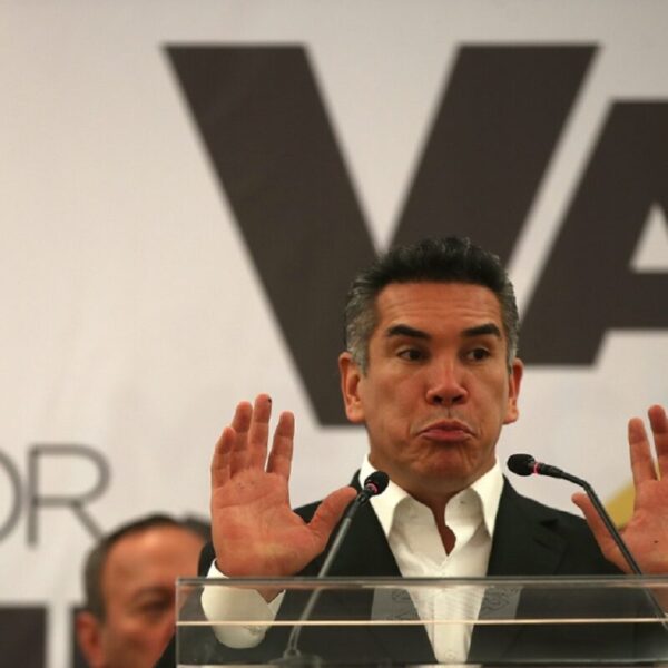 Ex dirigentes del PRI preocupados; piden a ‘Alito’ hablar de su sucesor