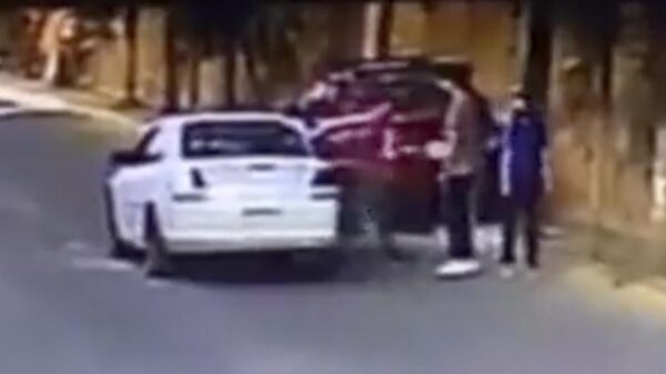 Adolescentes frustran asalto a punta de "guamazos"