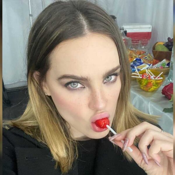 Belinda revela parecer siempre "mal de puerco" después de comer