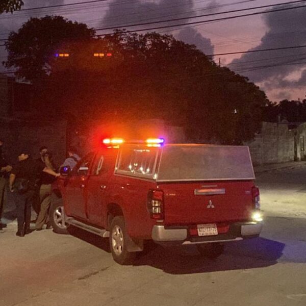 Catea FGR inmueble en la SM 76 de Cancún