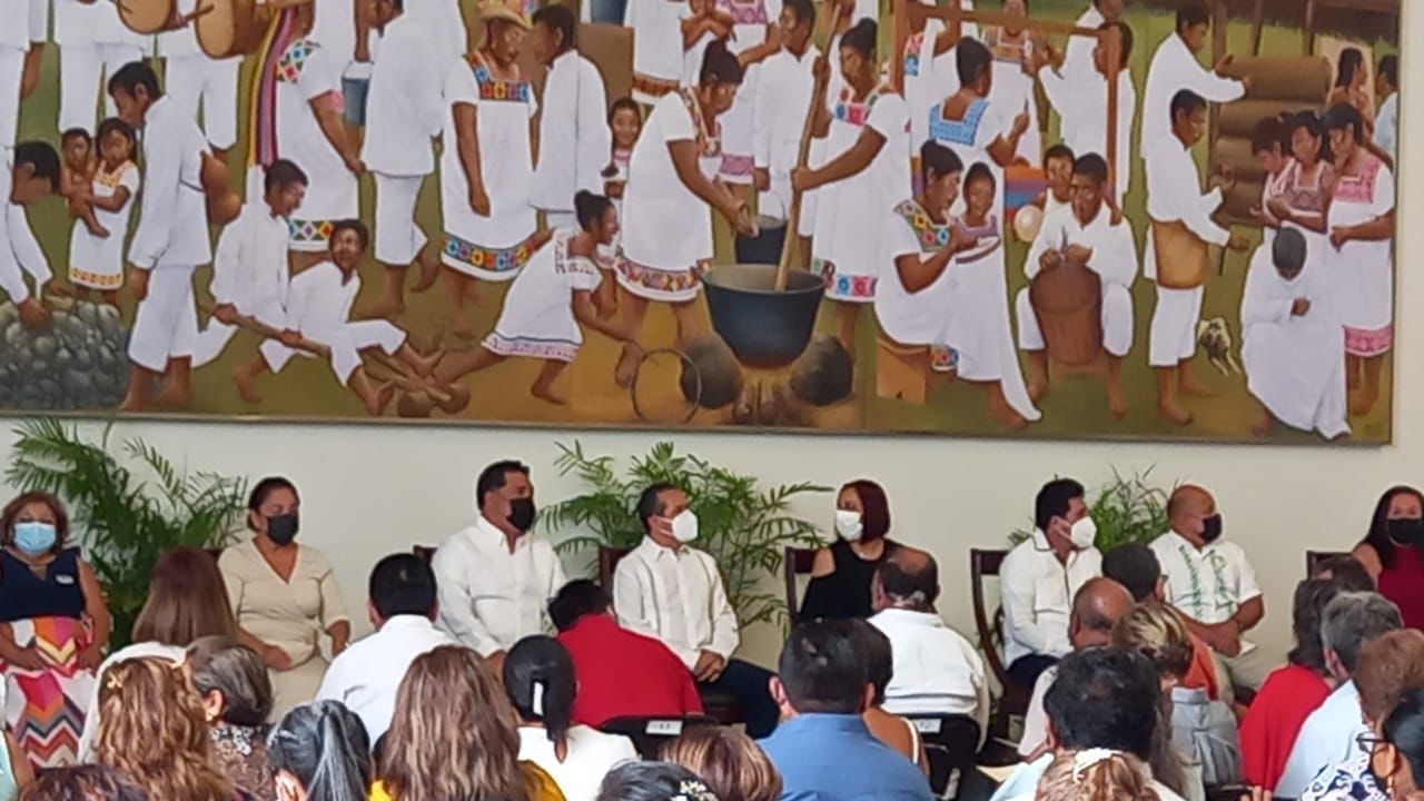 En Quintana Roo nunca será un gasto lo que se haga en educación: Carlos Joaquín