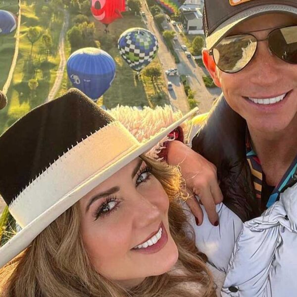 Erik Rubín asegura que Andrea Legarreta fue la primera en ver su "paquetazo"