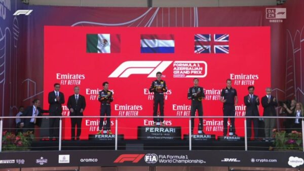 ‘Checo’ Pérez se sube al podio en el Gran Premio de Bakú.