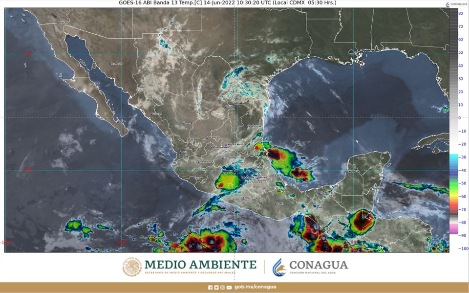 Pronóstico del clima para hoy martes 14 de junio en Quintana Roo; cielo nublado durante el día con intervalos de chubascos.