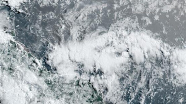 Alerta en el Caribe por la posible formación del huracán ‘Bonnie’.