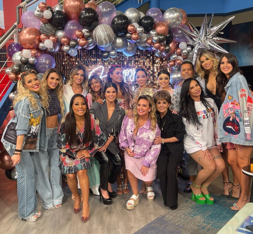 Galilea Montijo rompe en llanto durante celebración de cumpleaños