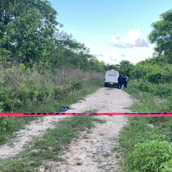 Hallan hombre en estado de putrefacción en la zona continental de Isla Mujeres