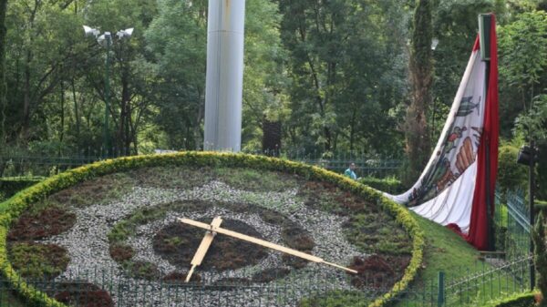 Abre AMLO probabilidad de eliminar el horario de verano