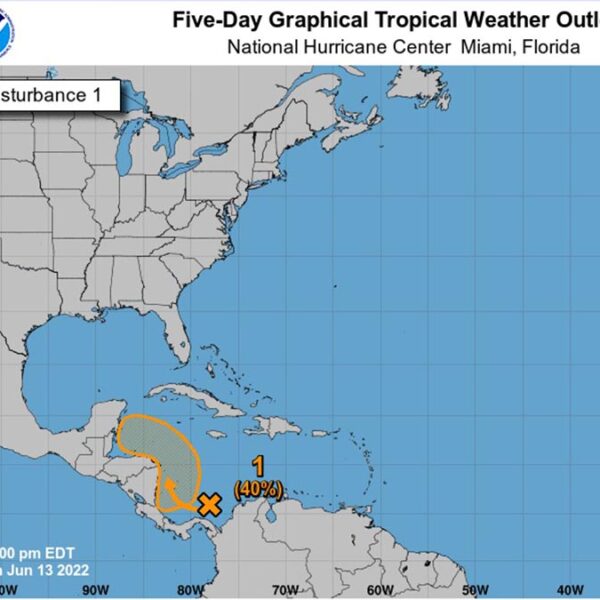 Amenaza potencial sistema ciclónico a Quintana Roo