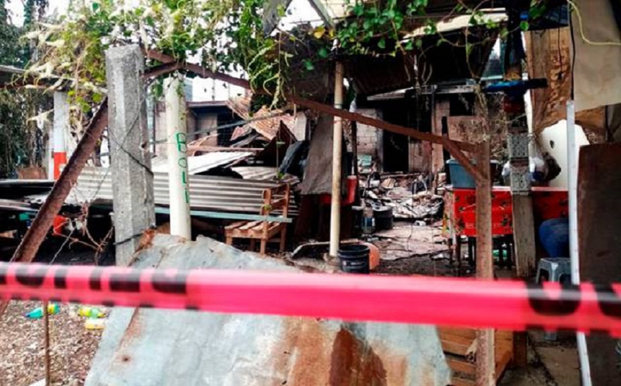 Fallecen 3 niñas en incendio en Córdoba, Veracruz; el fuego consumió una frágil vivienda de madera y láminas en el fraccionamiento Nuevo Córdoba.