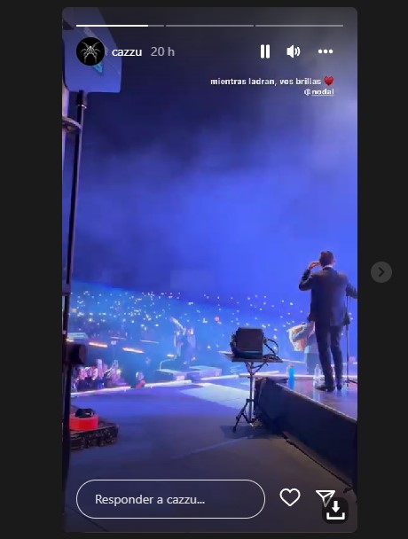 "Mientras ladran, vos brillas": Cazzu defiende a Christian Nodal de los haters