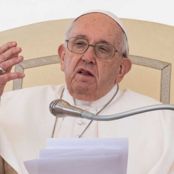 El Papa expresa su pena y dolor por la tragedia de migrantes en Texas.