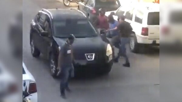 A plena Luz del día secuestran a hombre en SLP