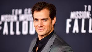 Shakira se pone en la mira de Chris Evans y Henry Cavill