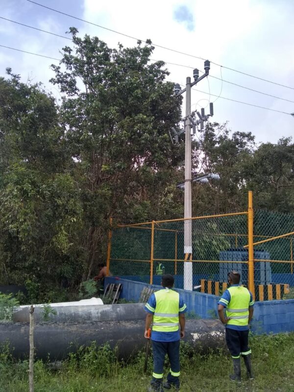 Aguakan actualiza sus protocolos de acción para garantizar el abasto y suministro de agua potable antes, durante y después de estos fenómenos naturales;