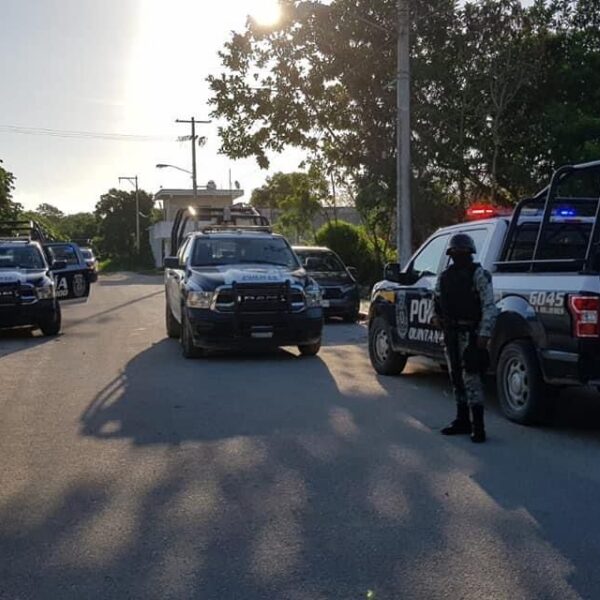 Por amenaza de balacera desalojan escuela en la Zona Continental de Isla Mujeres.