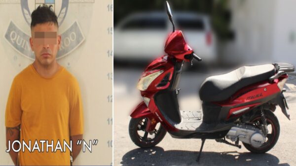 Detienen a sujeto con moto robada en Cancún.