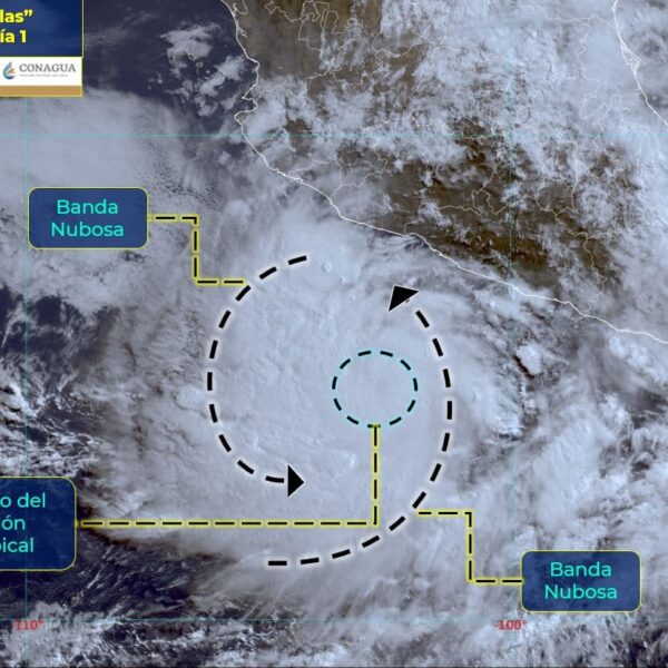 ‘Blas’ se intensifica a huracán categoría 1 en el Pacífico.