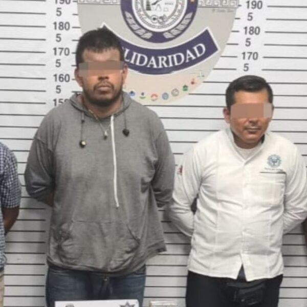 Detienen a narcodistribuidores, entre ellos un taxista de Playa del Carmen.