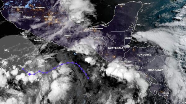 Bajo vigilancia posible formación ciclónica en el Caribe.